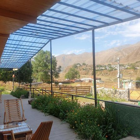 Hotel Tornisa Kazbegi Bagian luar foto