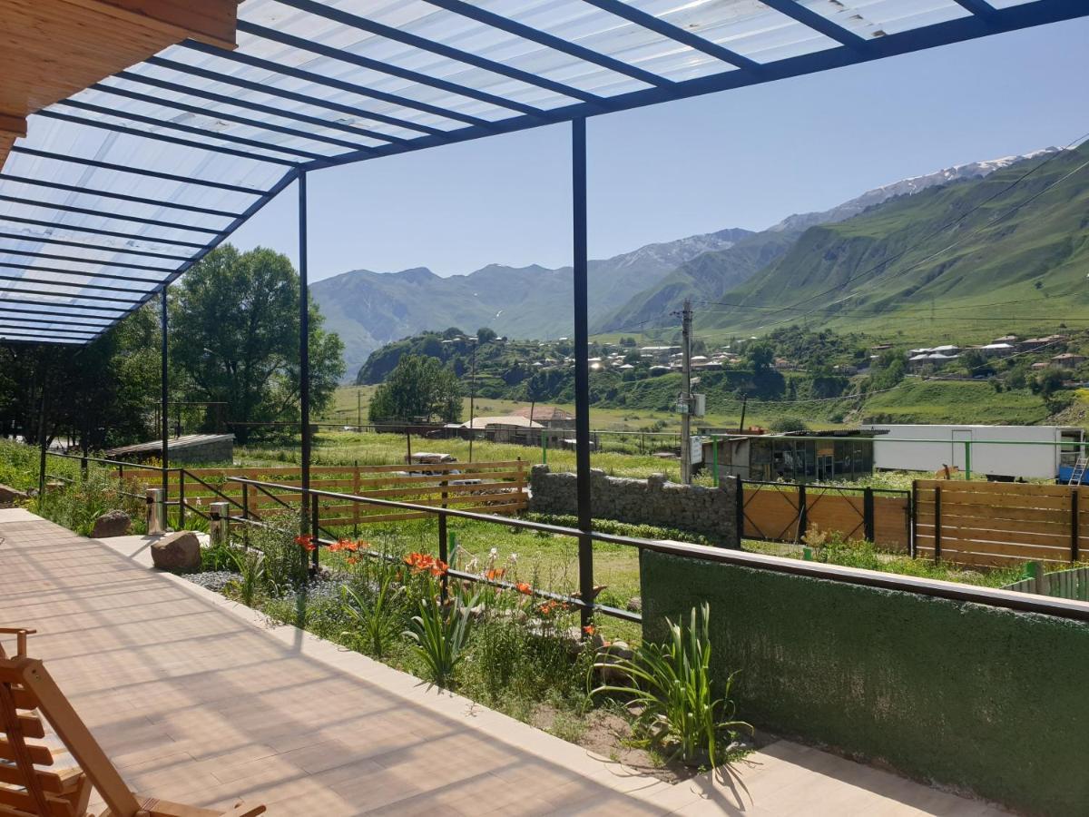 Hotel Tornisa Kazbegi Bagian luar foto